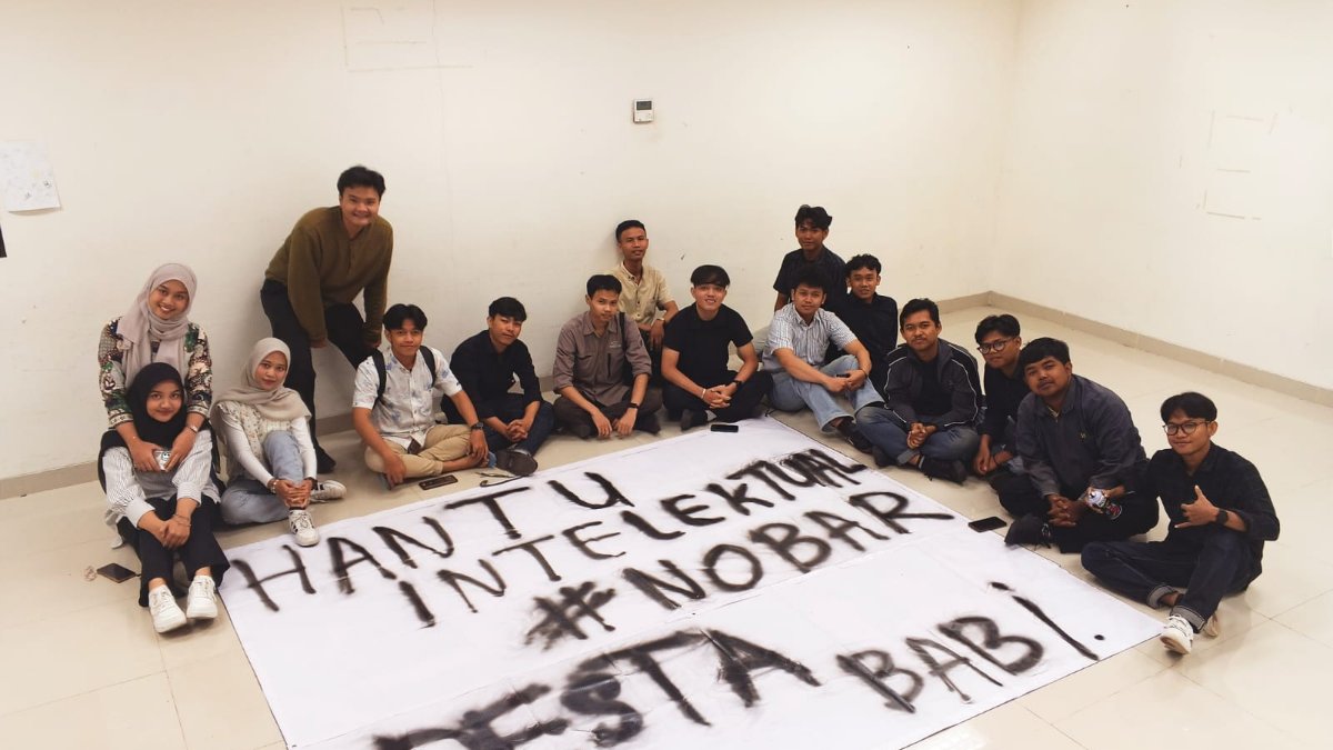 NOBAR PESTA BABI